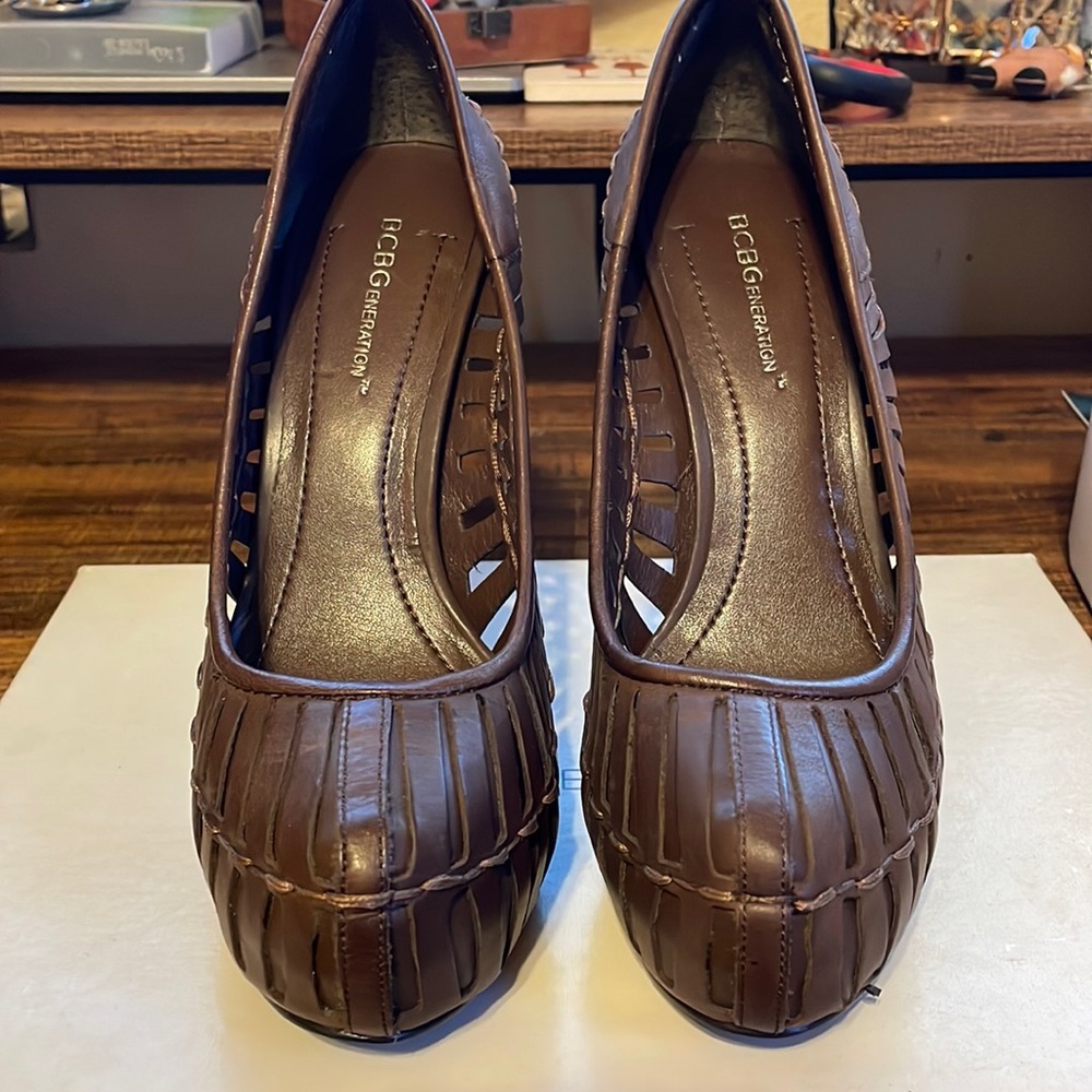 BCBGeneration, brown heels, size 7.5m, gently used.